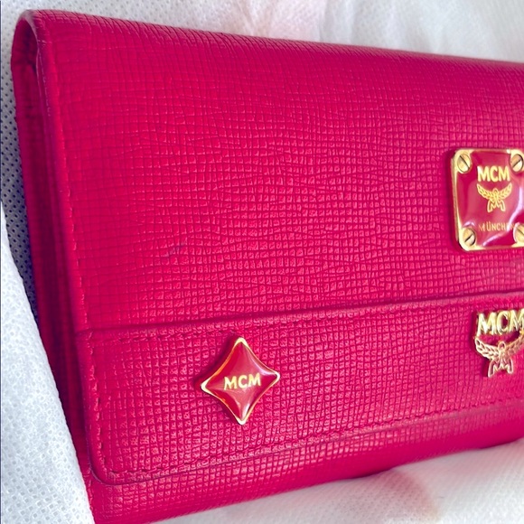 MCM Pink Leather Women's Bag - Picture 1 of 14